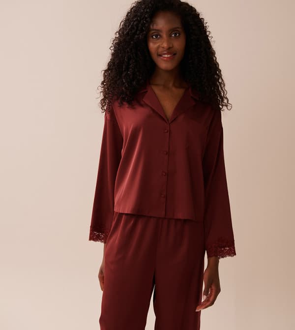 La Vie en Rose Satin and Lace Trim Long Sleeves Button-Down Sleep Shirt
