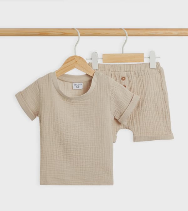 BABIES & MORE Textured Top and Shorts Set